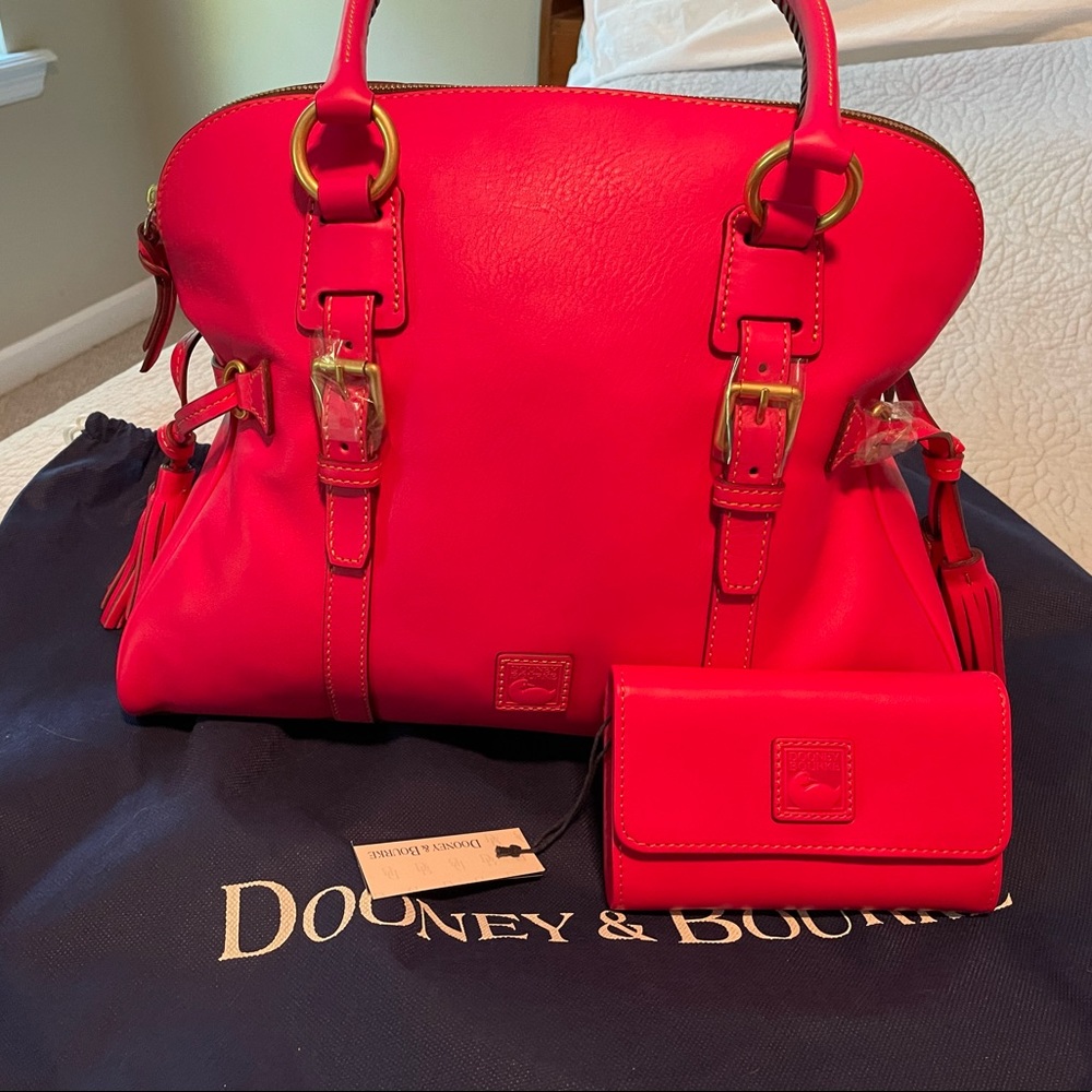 Dooney & Bourke Florentine Leather Domed Buckle Bag & Flap Wallet NWT Fuchsia
